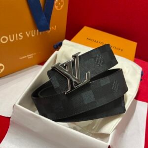 Louis Vuitton Men's Belt